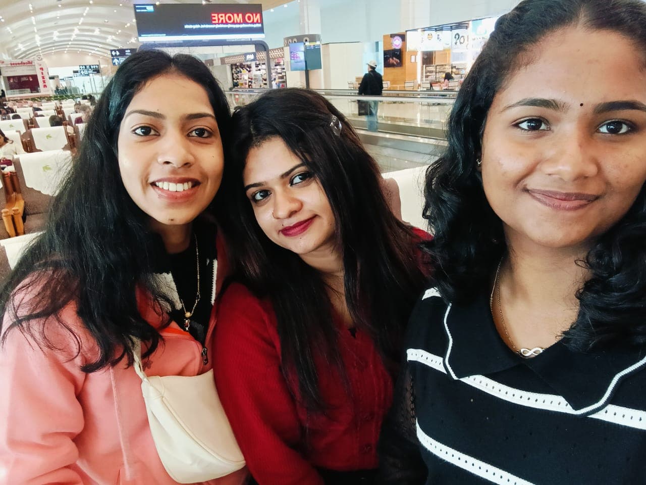 HAPPY FACES- HAPPY STUDENTS